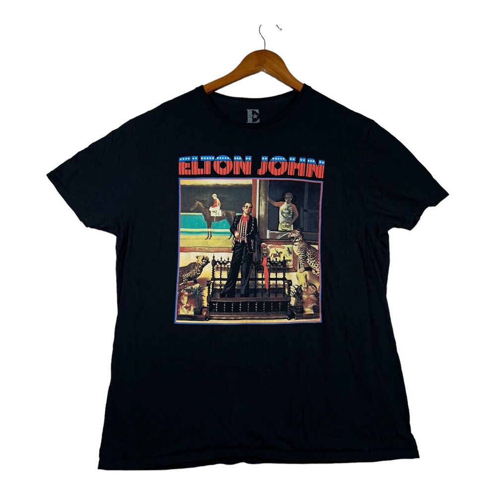 Elton John Caribou Tour 1974 Concert T-shirt Black Unisex Tee Rocket Man XL